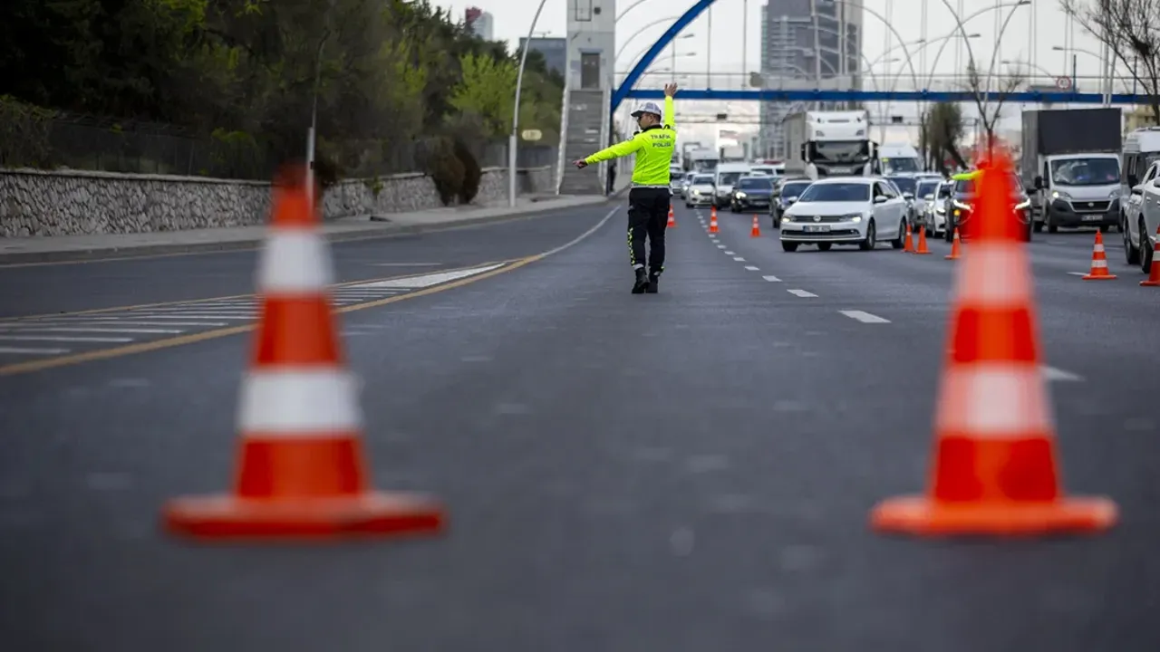 1 Mayıs yollar kapalı mı? İstanbul ve Ankara'da trafiğe kapalı yollar duyuruldu!