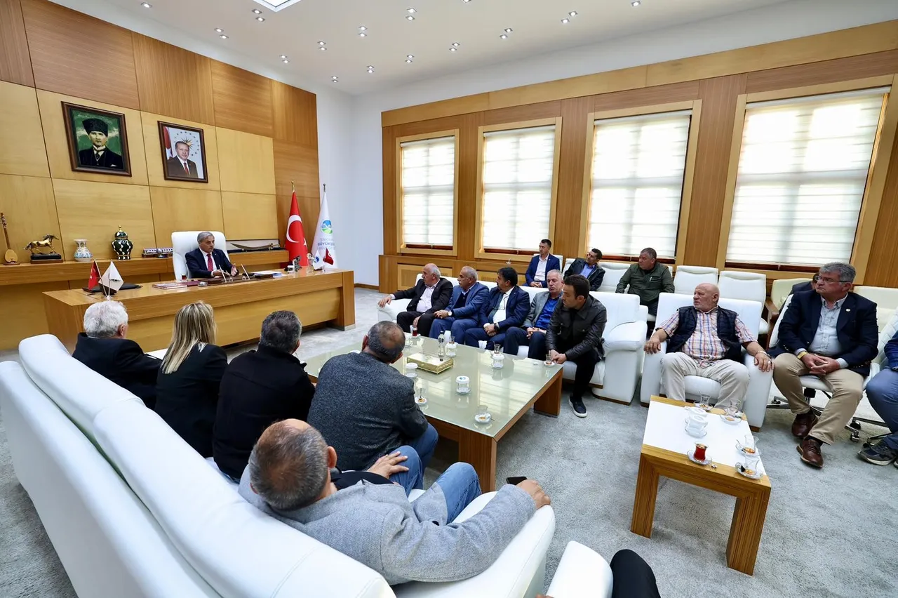 18,5 kilometre uzunluğunda, 15 istasyondan oluşacak! Adapazarı-Serdivan Tramvay Hattı’nda geri sayım, ihale süreci tamamlandı