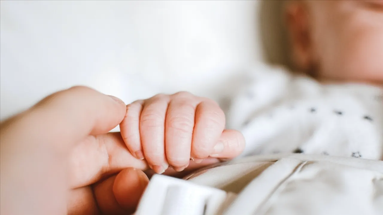 Doğum izni biten annelere müjde! 8 hafta daha ücretli izin yapabilirsiniz