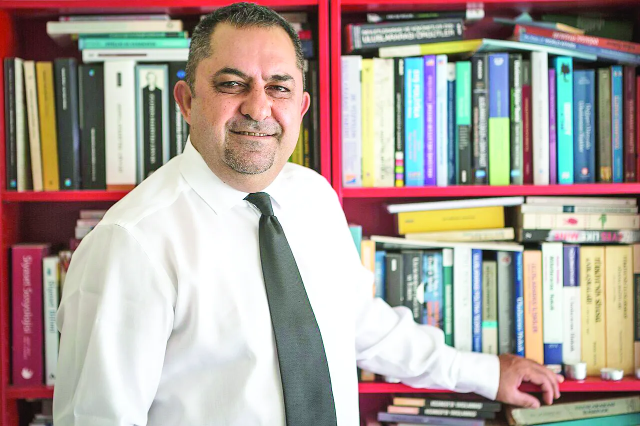 Hasgüler: Kıbrıs, Akdeniz ve Ege merkezli ve geniş ölçekli kriz planının hazırlayıcı unsuru İsrail, NATO’nun iflasını istiyor.