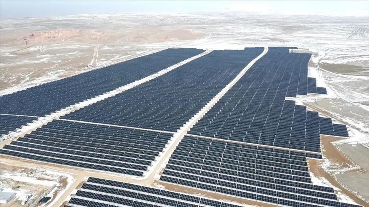 S. Arabistan’dan 2 milyar dolarlık GES yatırımı! Enerji anlaşması TBMM'ye sunuldu