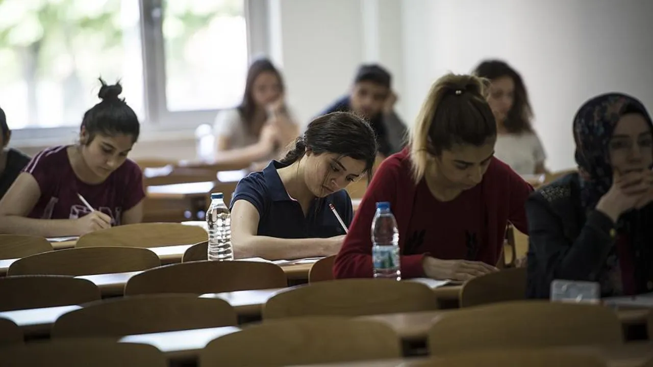 ALES saat kaçta bitecek? ALES'te kalem silgi verilecek mi?