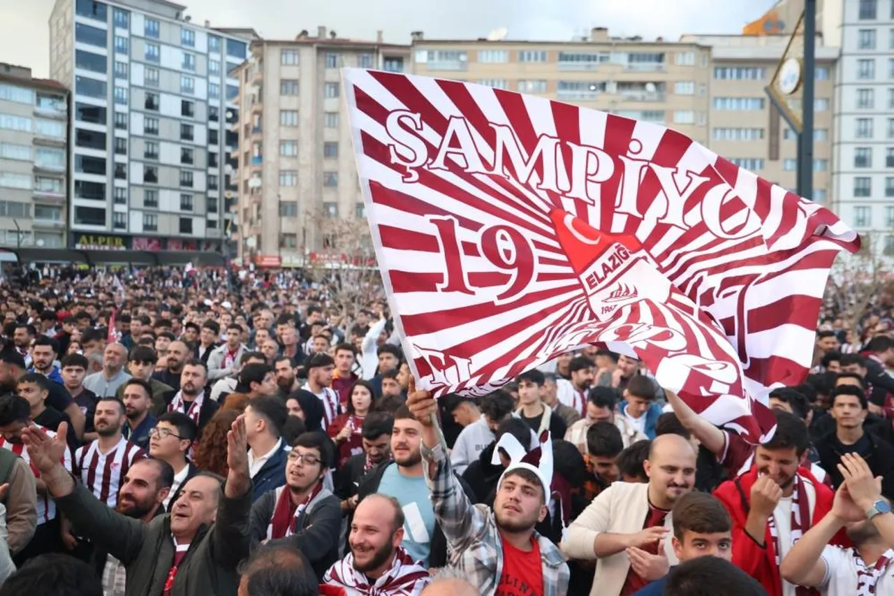 Cumhuriyet Meydanı