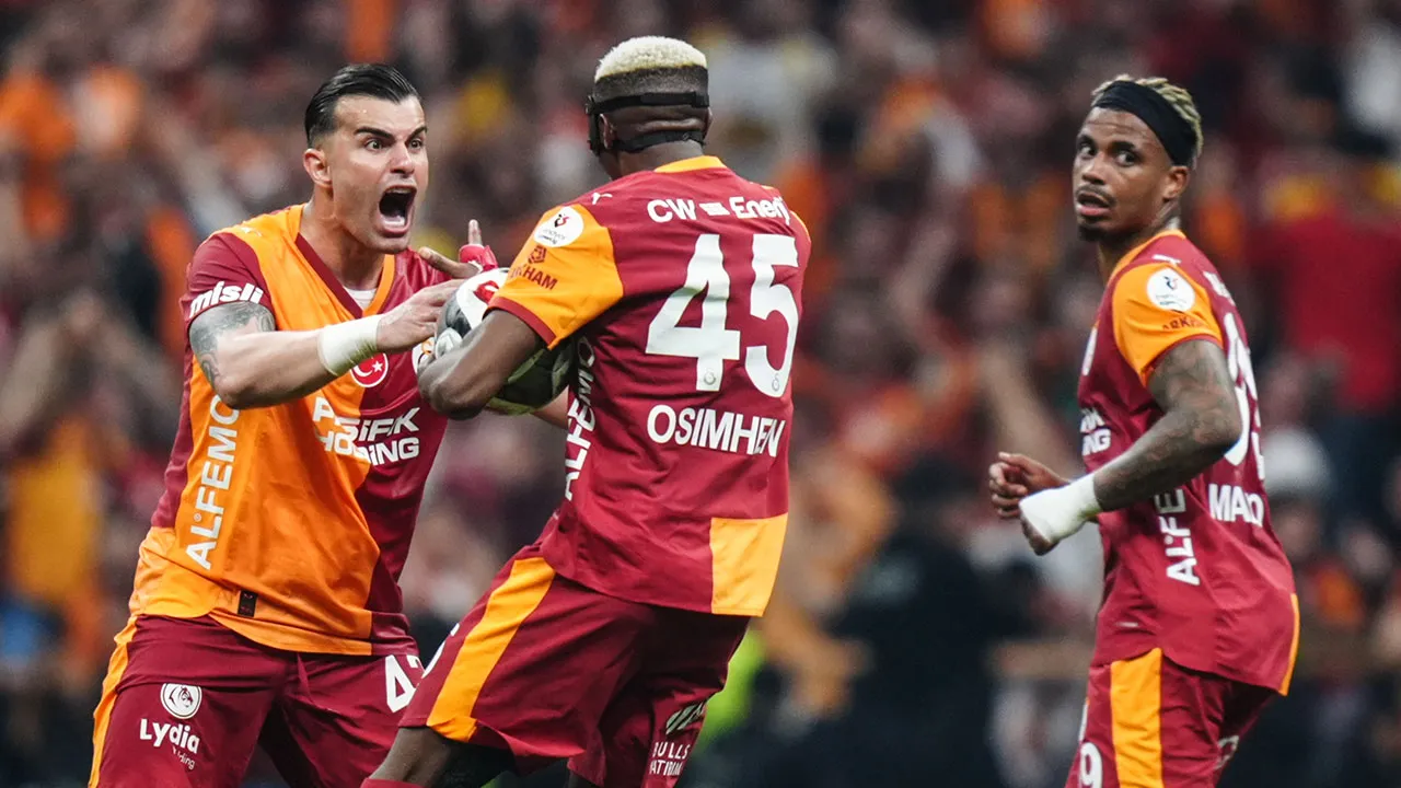 Galatasaraylı yıldız açıkladı: Yüzde 99 kalacağım