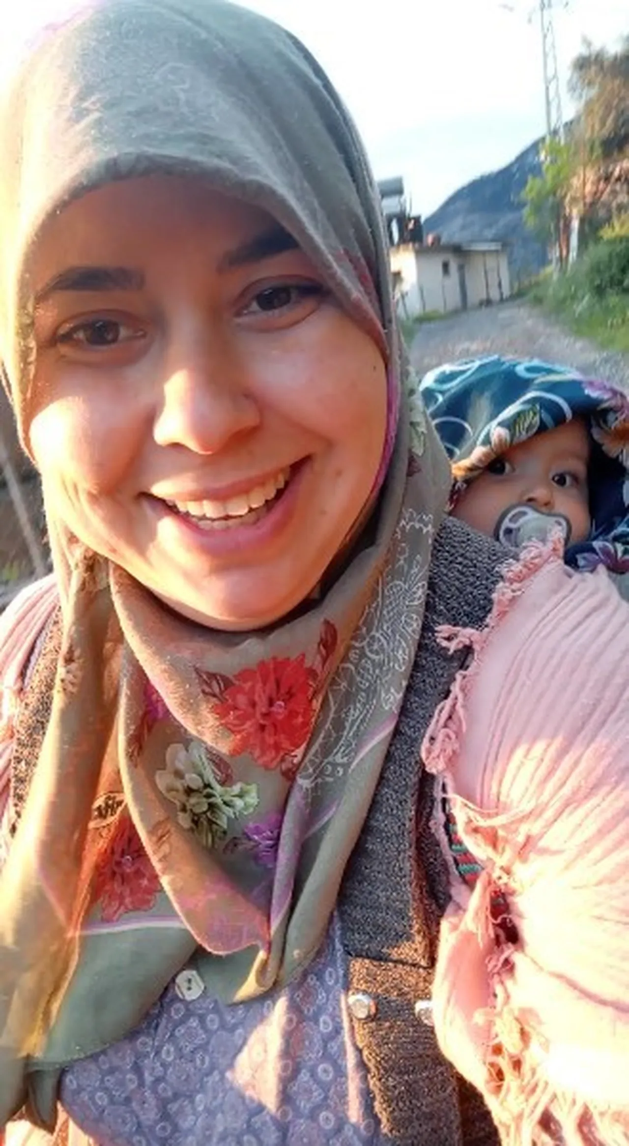Milyonlar bu anne-kızı konuşuyor! Videoları sosyal medyada gündem oldu, 7,5 aylık Gökçe’nin gülümseten halleri