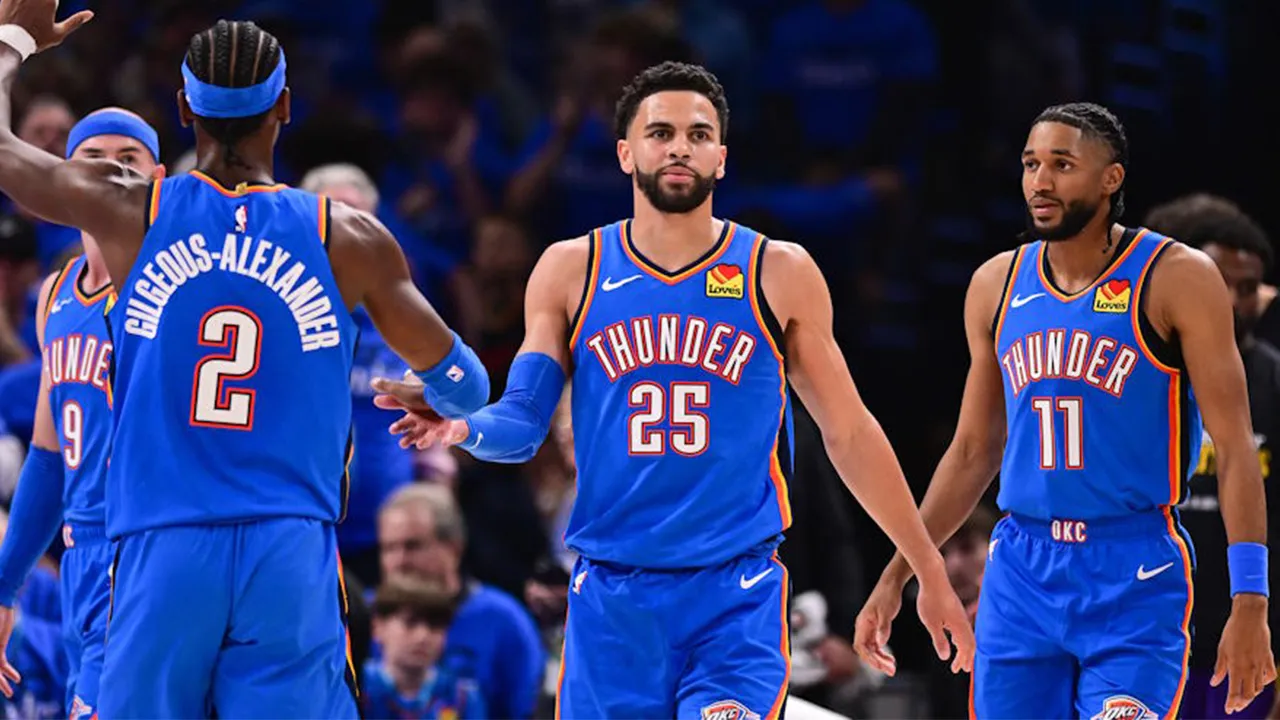 Oklahoma City Thunder Los Angeles Lakers'ı dağıttı