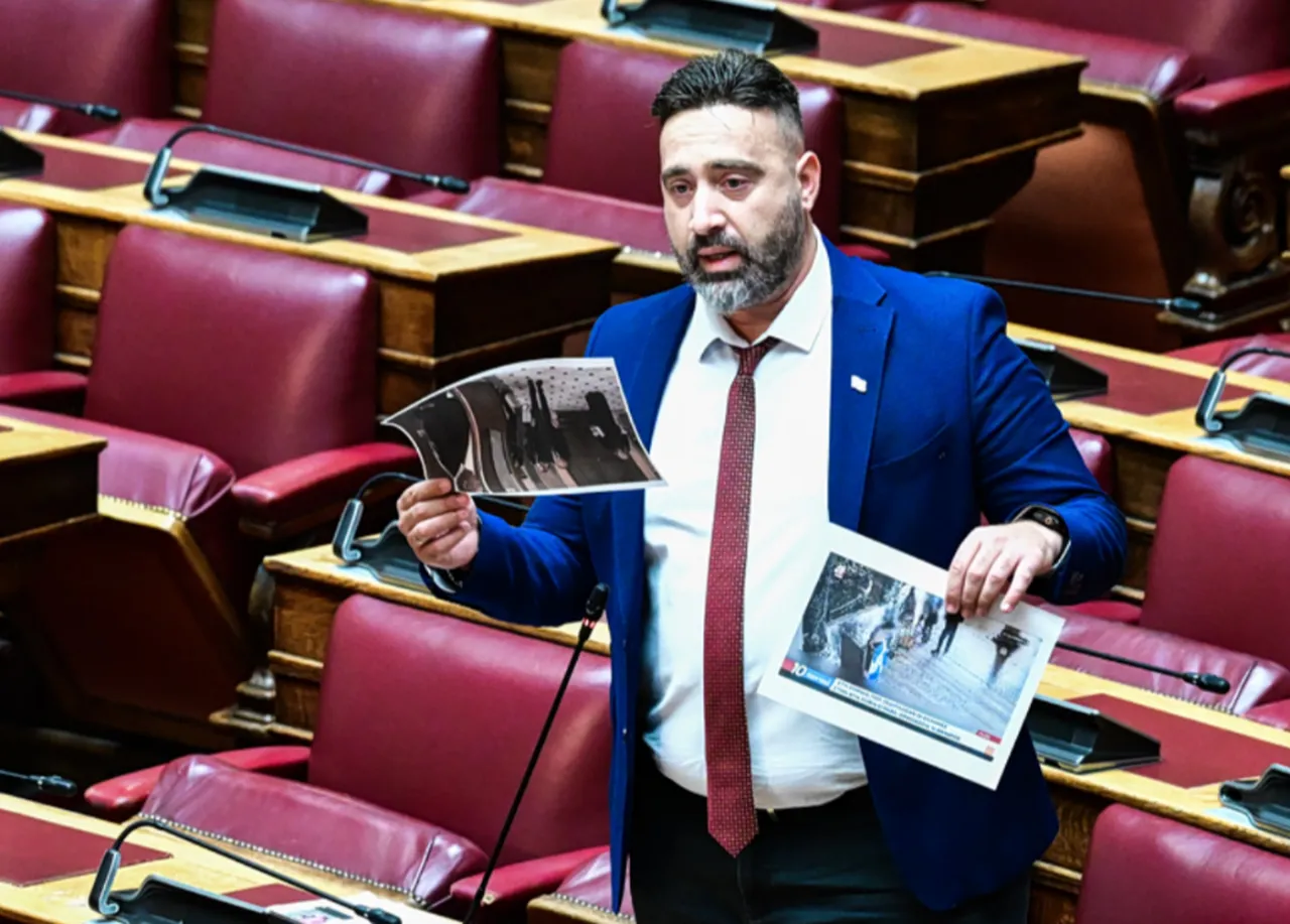 Yunan Dışişleri Bakanı’ndan Ayasofya açıklaması