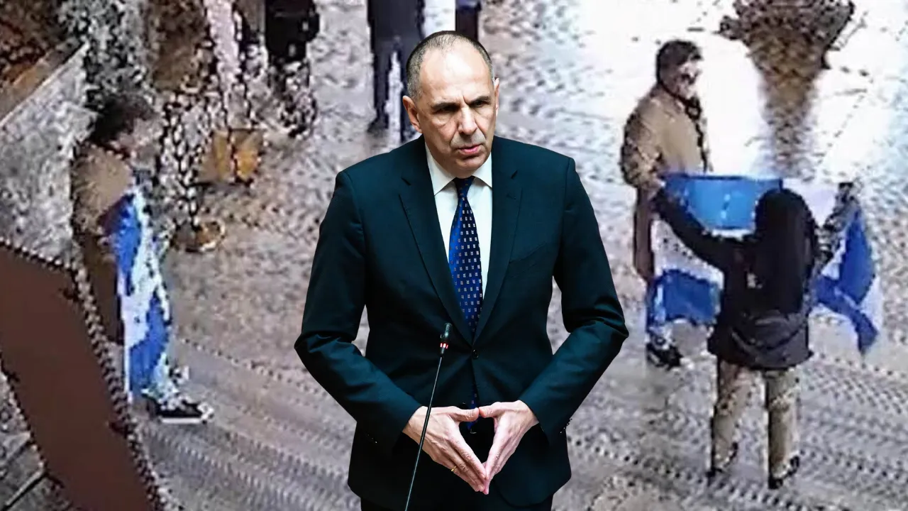 Yunan Dışişleri Bakanı’ndan Ayasofya açıklaması!