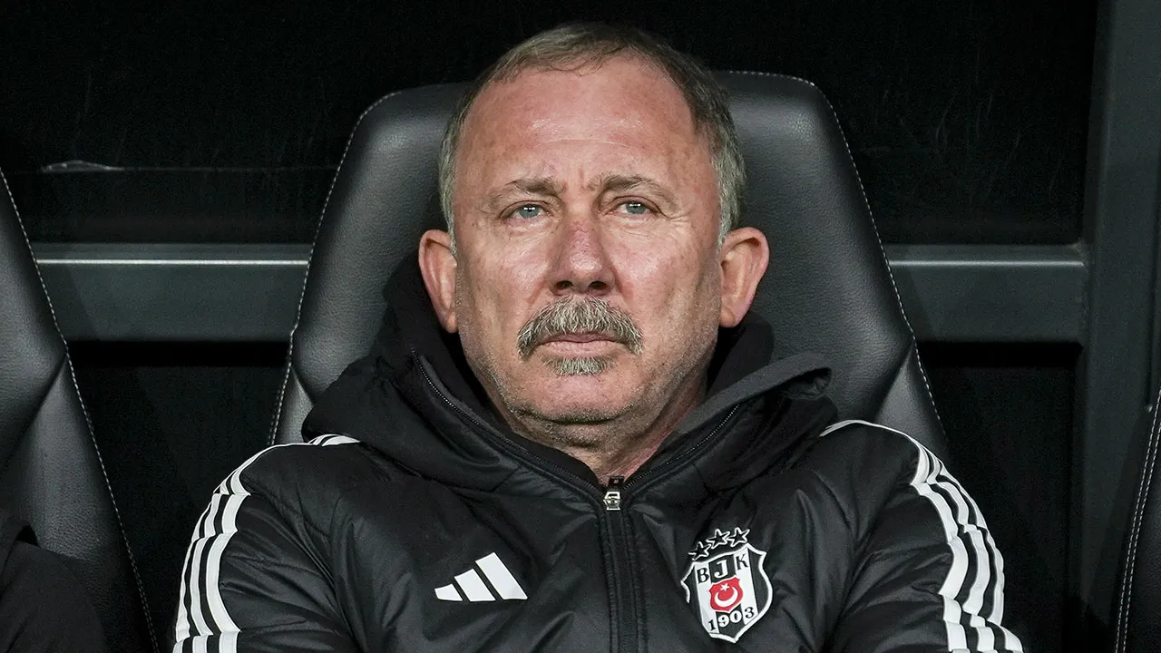 Beşiktaşlı yıldız resti çekti: 'Sergen Yalçın varsa ben yokum'