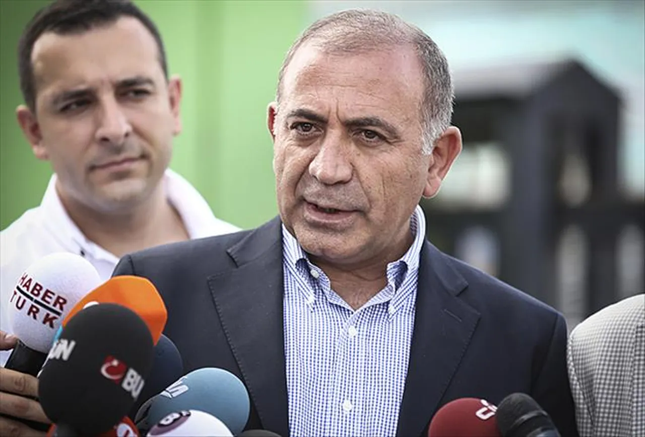 Gürsel Tekin