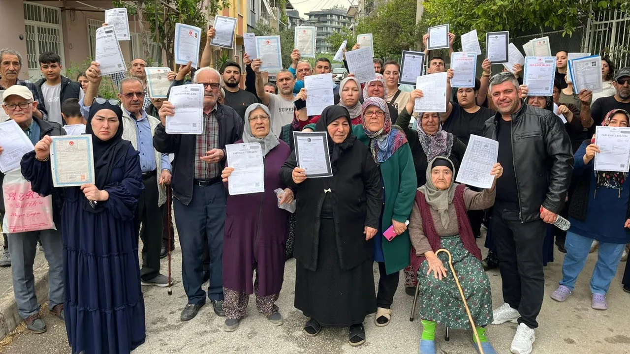 İzmir'de şeftali zorbalığı! CHP'li belediye ranta kılıf buldu