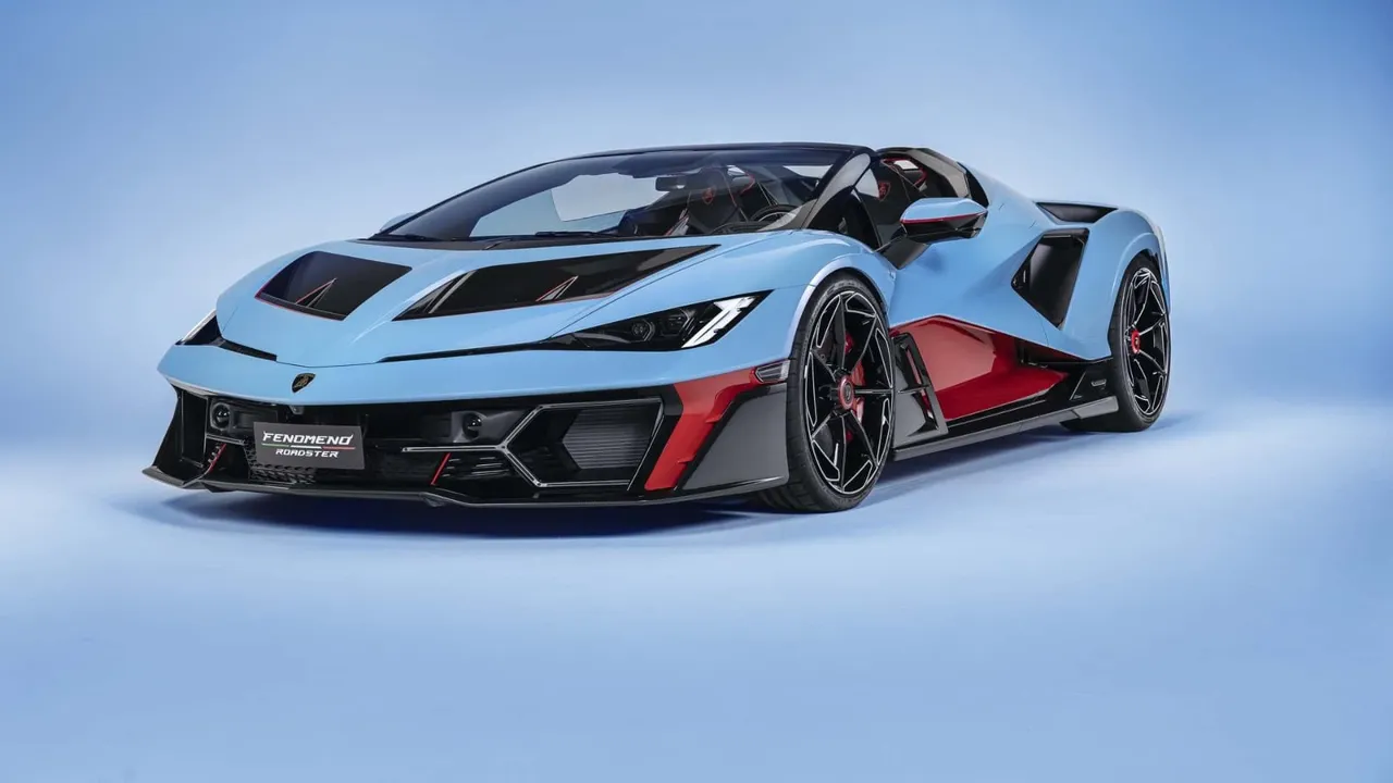 Lamborghini'den koleksiyonluk hiper otomobil: 15 adet üretilecek Fenomeno Roadster tanıtıldı