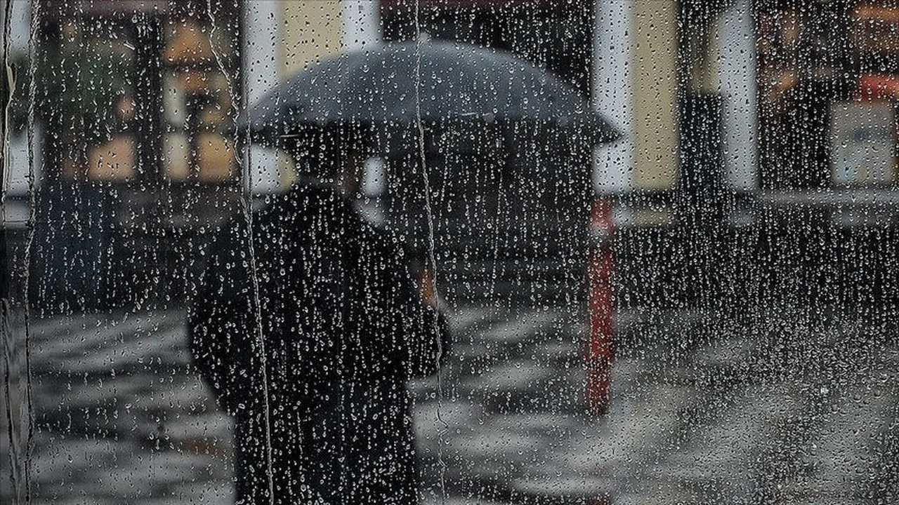 Meteoroloji 14 ili uyardı! ‘Akdeniz’ etkisi kısa sürdü, sağanak geri dönüyor