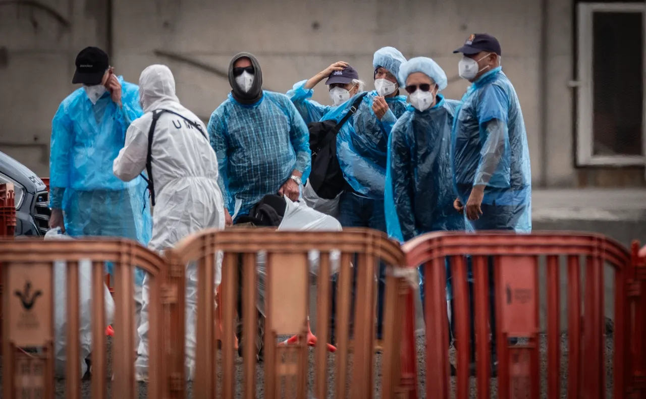 Ölüm gemisindeki 3 Türk İstanbul'da! Hantavirüs karantinasına girdiler