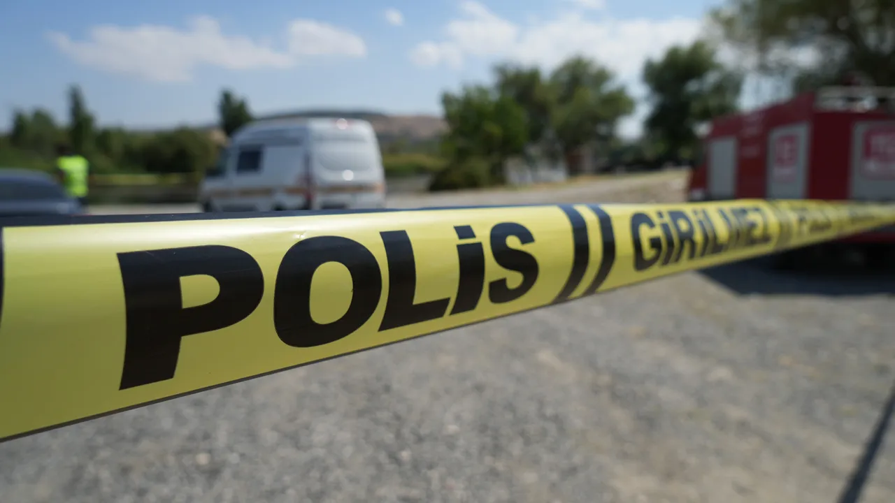 Aydın'da acı olay: Babasının kullandığı kamyonetin altında kalan 2 yaşındaki çocuk öldü