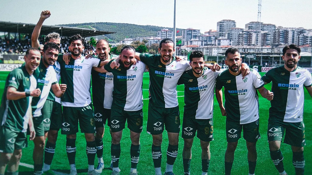 Bursaspor ayrılığı resmen duyurdu