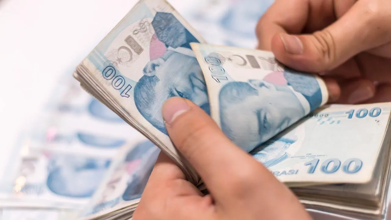 Kurban Bayramı ikramiye ödeme takvimi belli oldu! Emekli bayram ikramiyeleri (SSK-Bağkur) ne zaman yatacak?