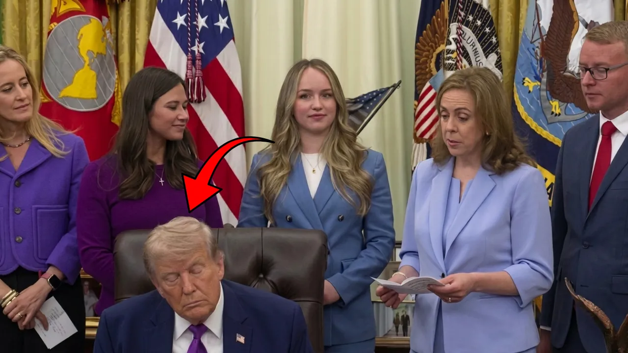Oval Ofis'te zor dakikalar! Katılımcılar konuşurken Trump uyukladı