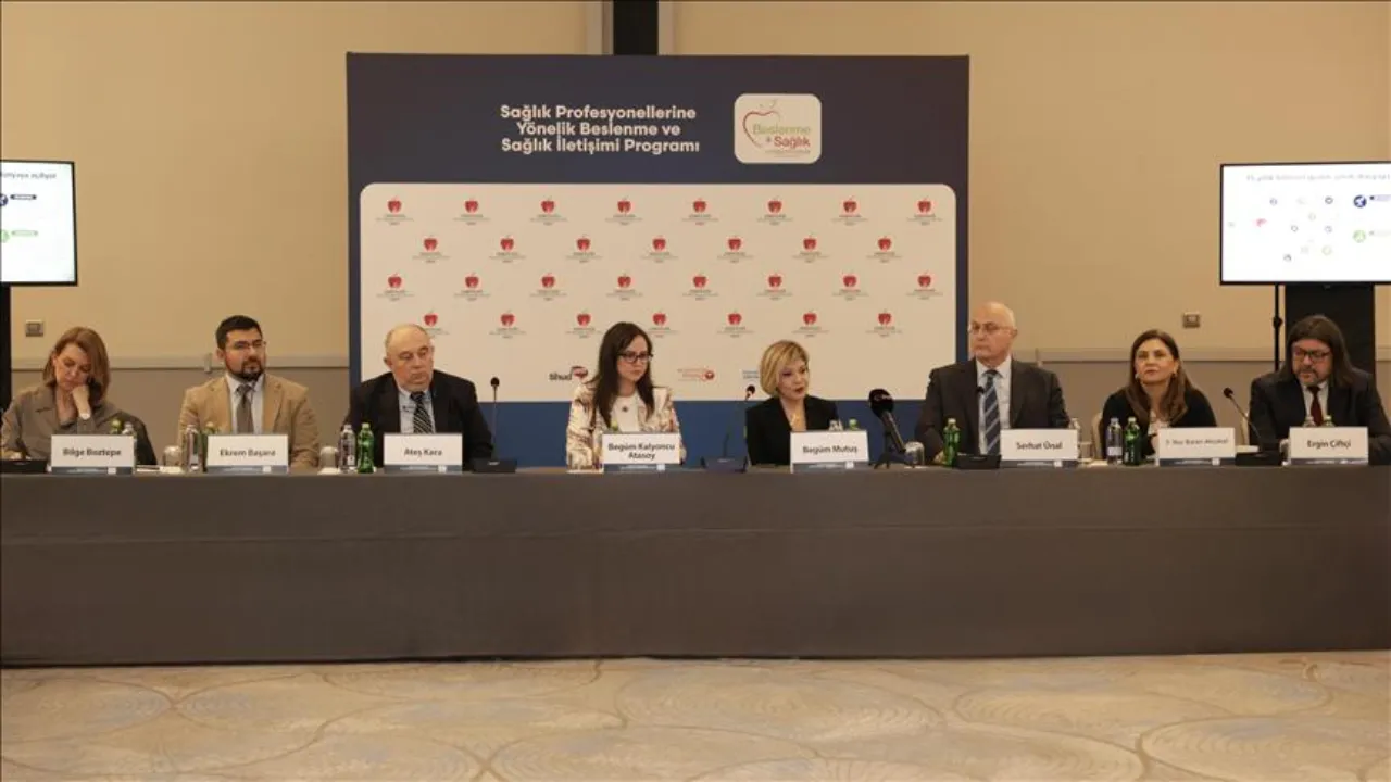 Sabri Ülker Vakfı beslenme ve sağlık iletişimi programının çıktılarını paylaştı