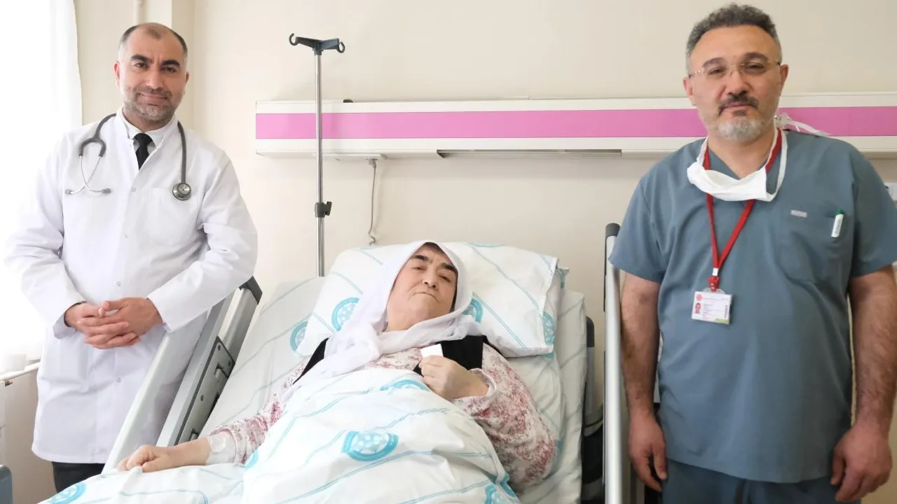 Yıllarca vücudunda taşıdı, gerçeği hastanede öğrendi! Tam 7 kilo 750 gram ağırlığında