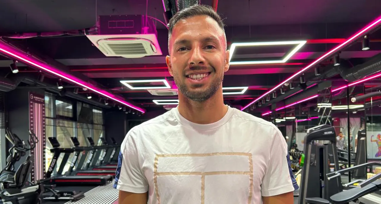 Yasin Öztekin, Ocak 2026'da İzmir Çoruhlu FK'ye transfer olmuştu.