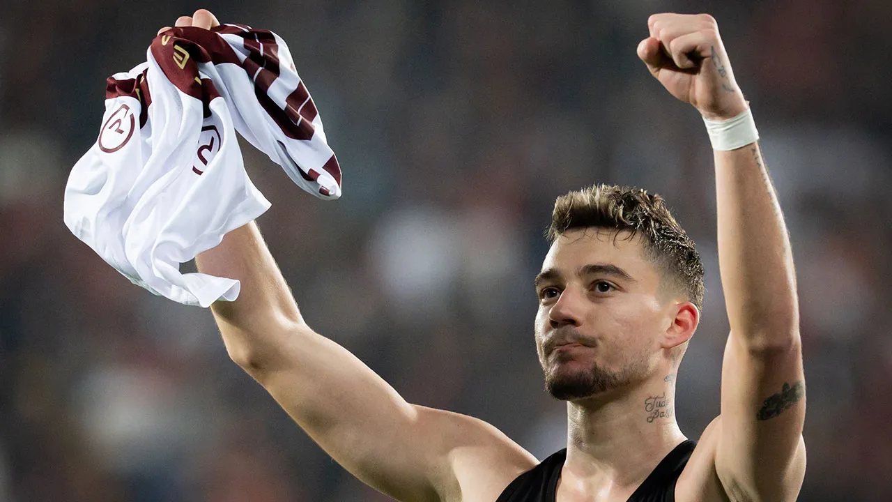 Ernest Muçi'den maç sonu transfer açıklaması