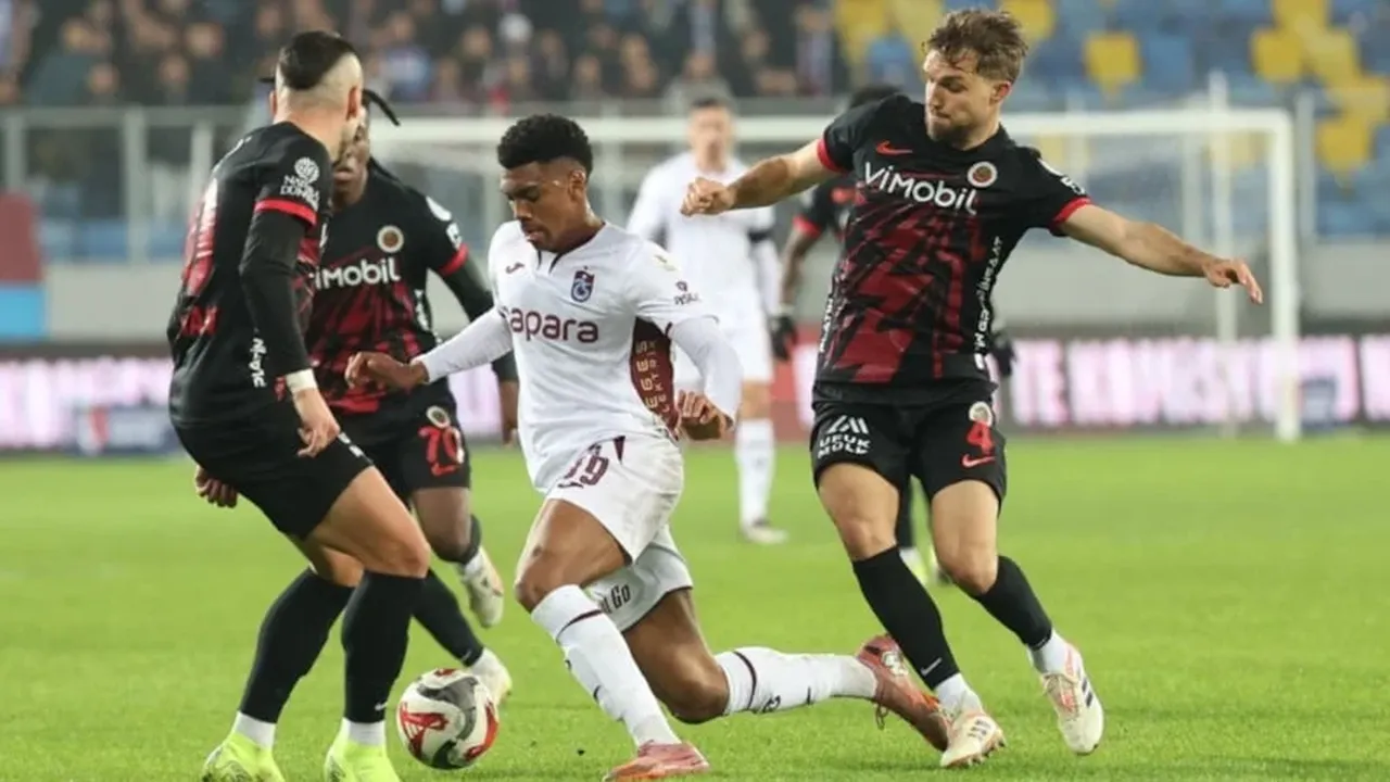 İşte ilk 11 maç kadrosu! Gençlerbirliği-Trabzonspor canlı yayın hangi kanalda, saat kaçta, nerede izlenir?