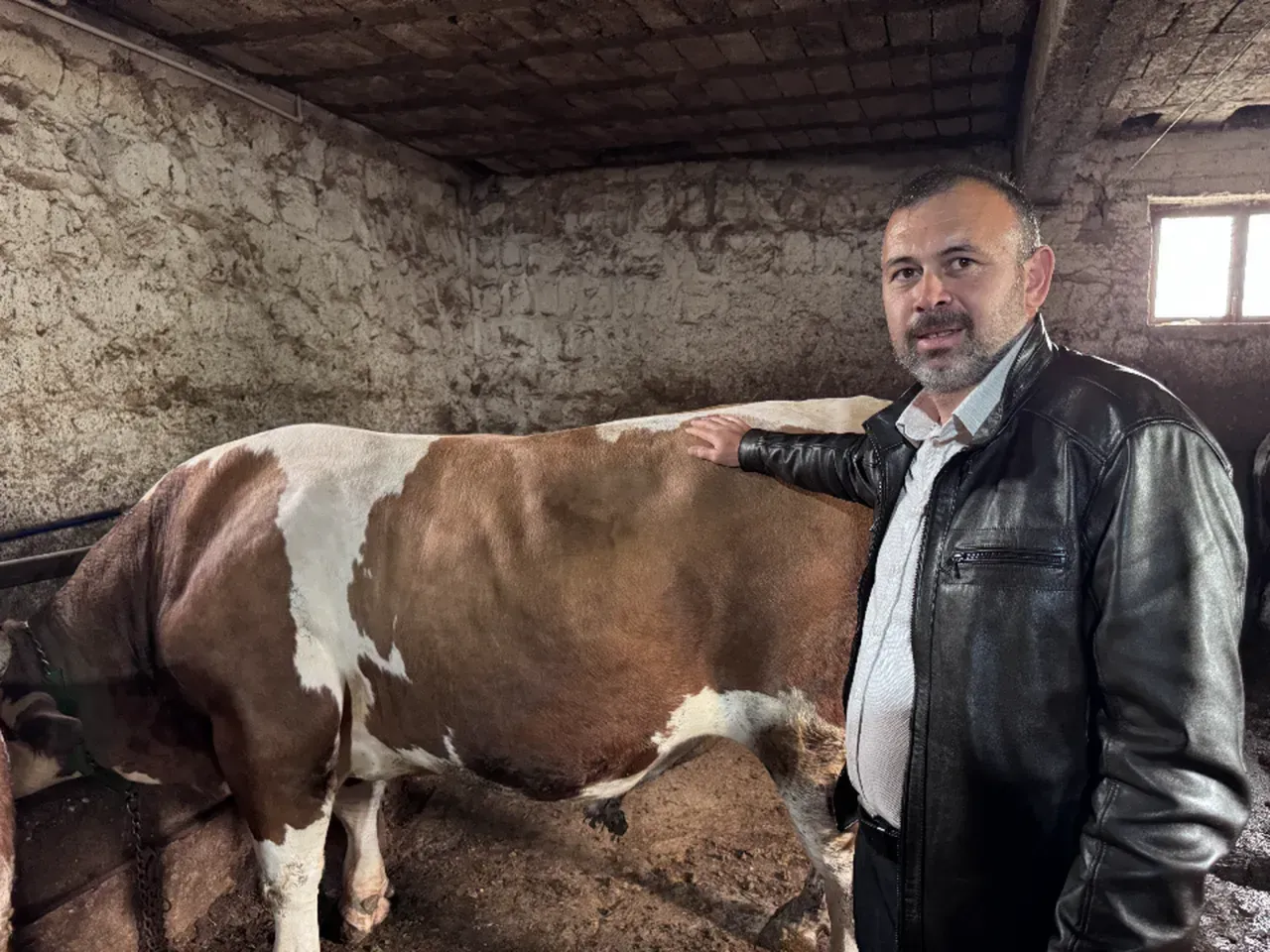 1 TON AĞIRLIĞINDA!