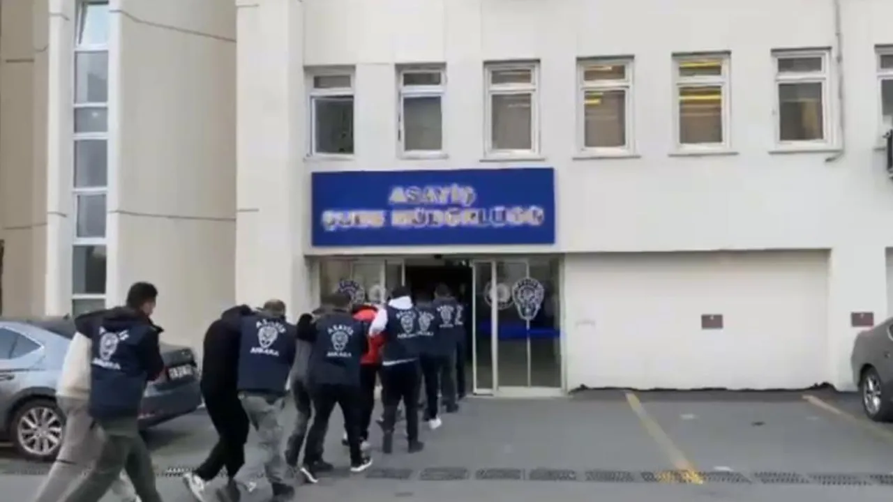 Ankara'da korsan otoparkçılara operasyon! 32 şüpheli gözaltında