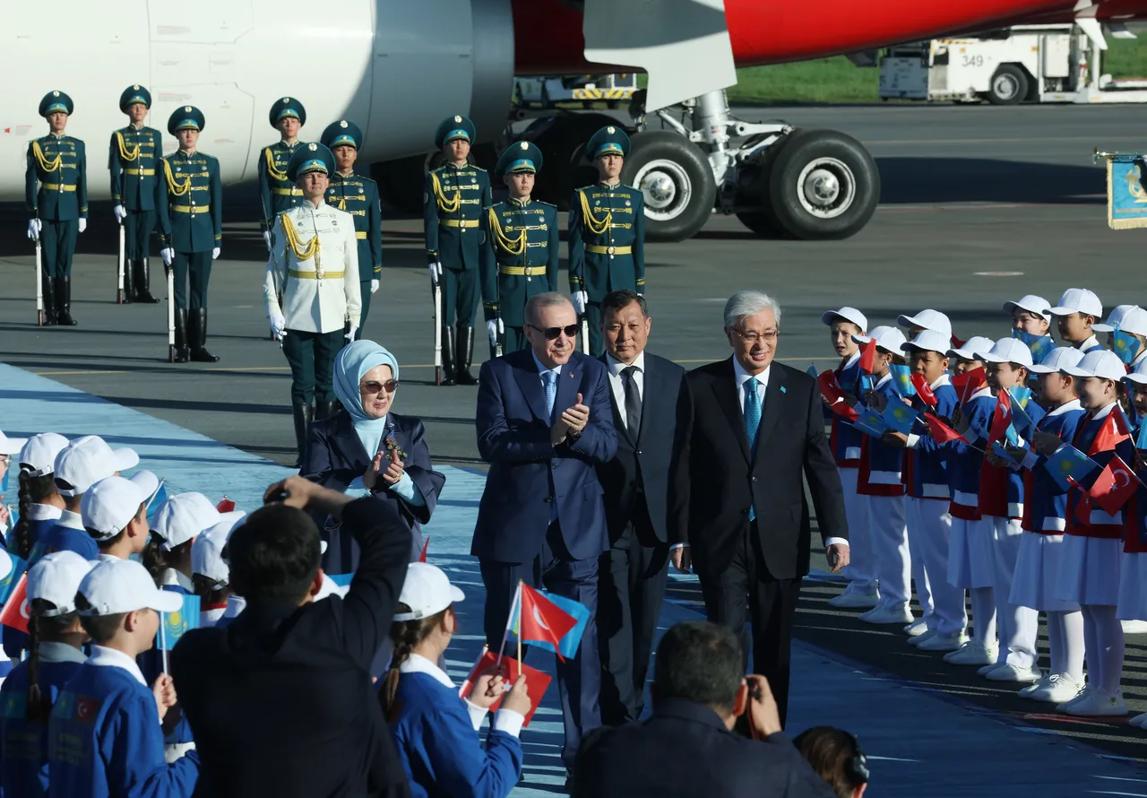 Erdoğan ‘Ata Yurdu’nda... Kazakistan’a 15 milyar dolarlık iş birliği ziyareti