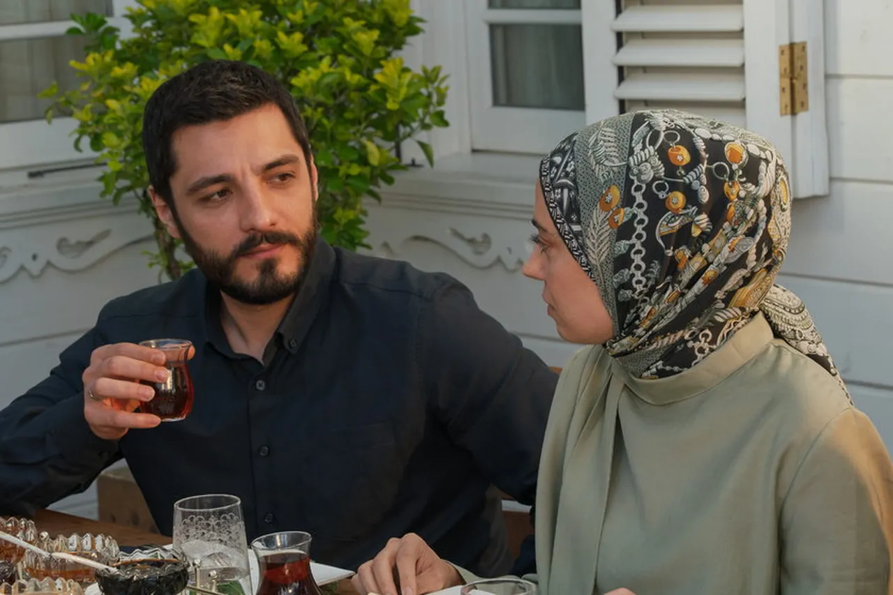 Kızılcık Şerbeti sezon finali ne zaman, kaçıncı bölüm? Gözler yeni sezon tarihine çevrildi