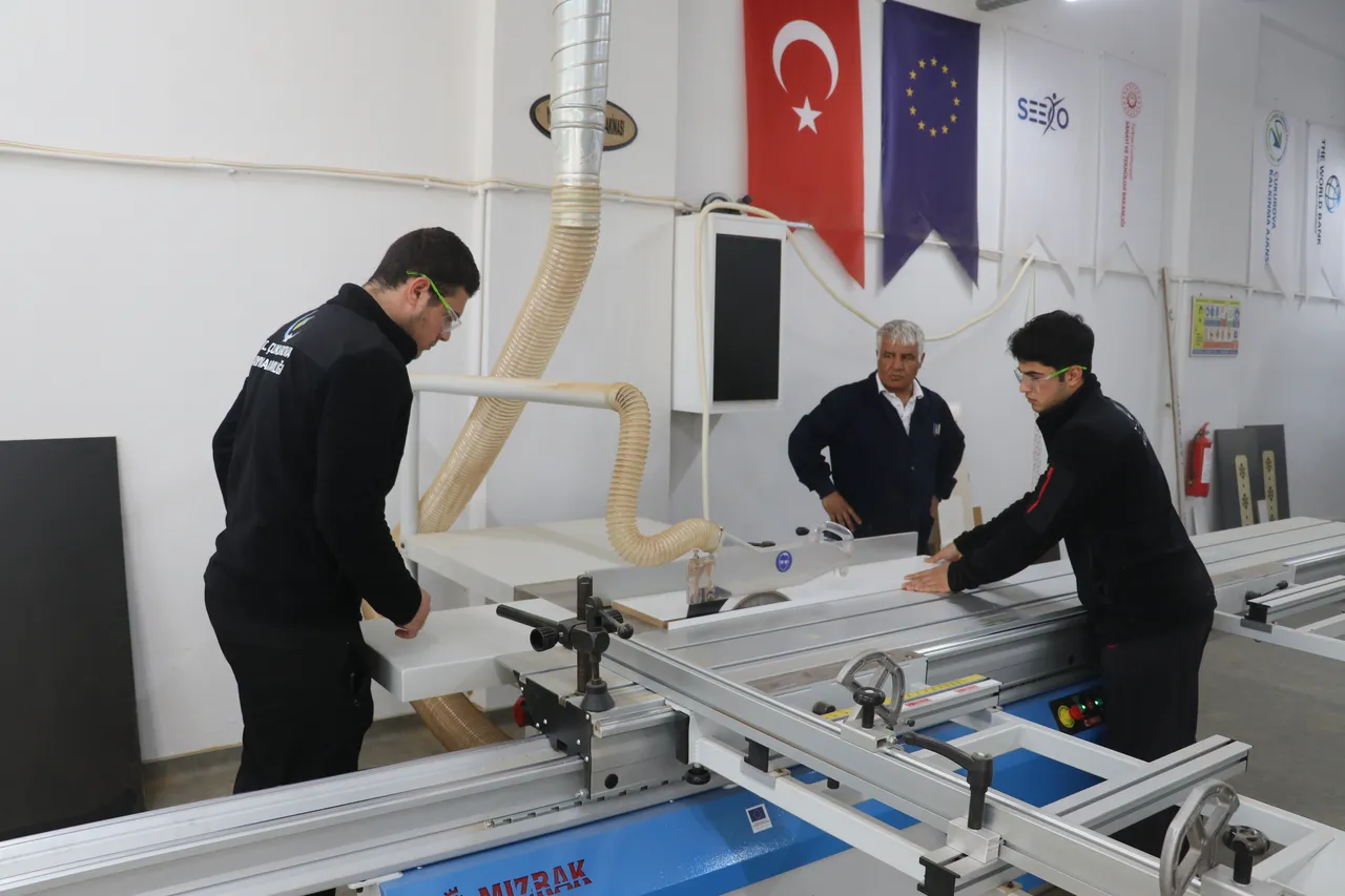 Mesleki eğitimde diploma krizi! İş öğrenecekken matematiğe takılıyorlar