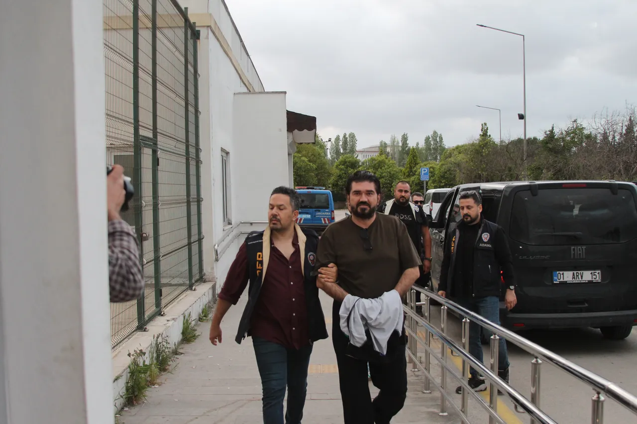 Rasim Ozan Kütahyalı Adana’ya getirildi, ilk açıklamayı yaptı! Bahis soruşturmasında gözaltına alınmıştı