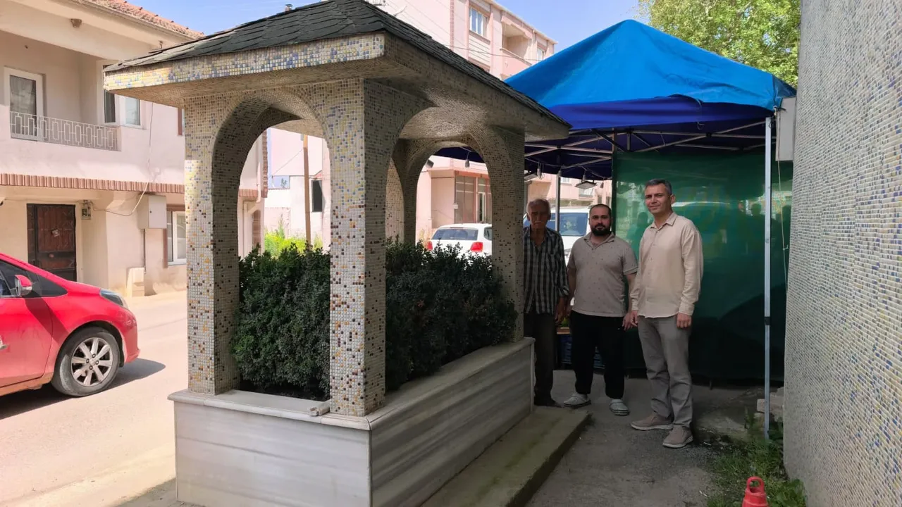 Yol kenarında gizemli ‘gelin mezarı’: Sırrı yıllardır çözülemiyor