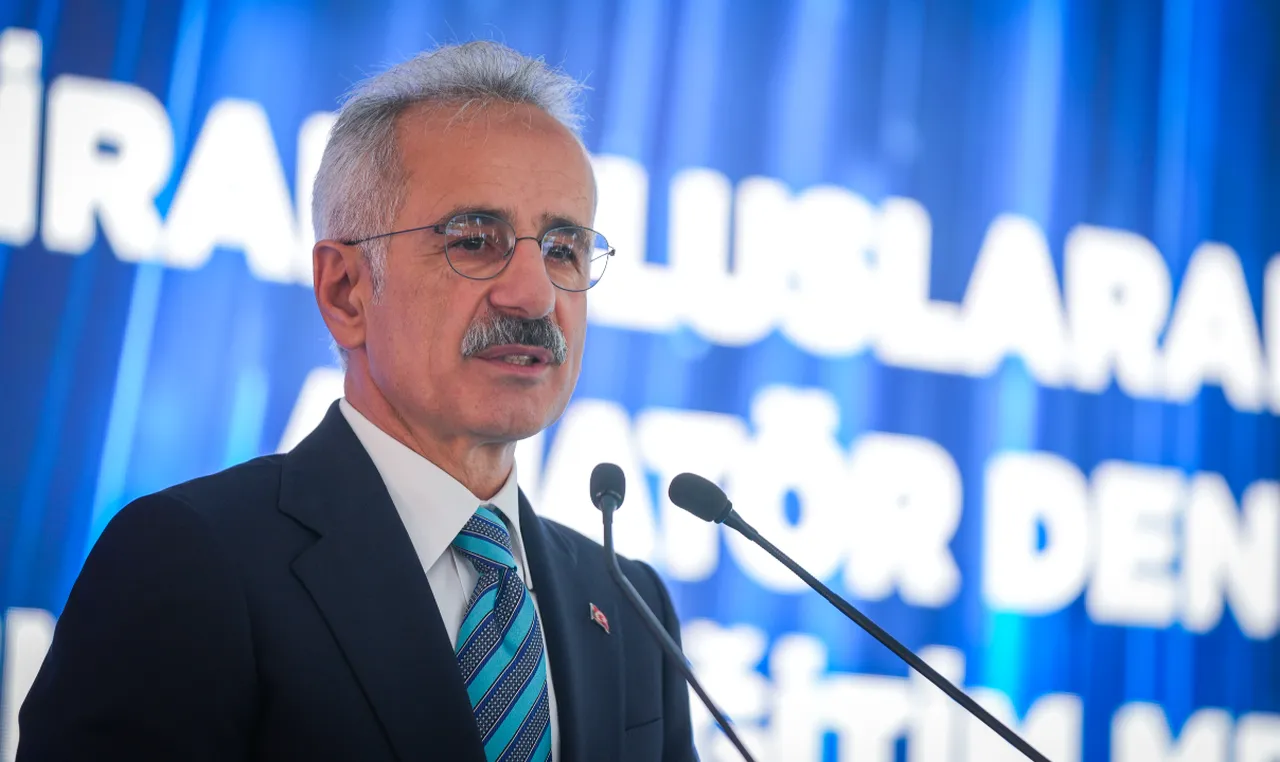 1 milyon kişiyi ilgilendiriyor! Bakan Uraloğlu duyurdu, 1 Ocak 2027'ye ertelendi