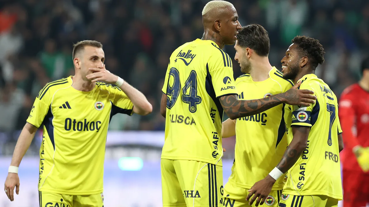 Fenerbahçeli yıldız transferin gözdesi: 3 ülkeden resmi teklif
