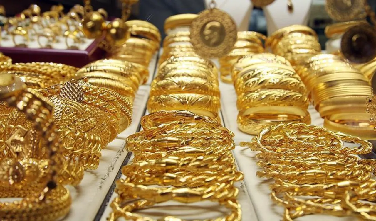 Gram altın 8 bin lirayı aşacak! Dünyaca ünlü banka tarih verdi