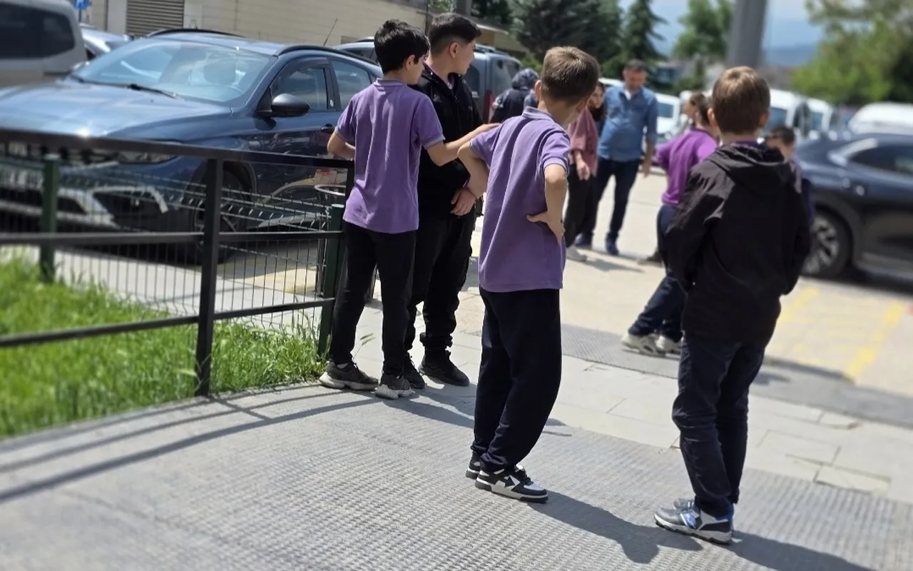Ortaokulda zehirlenme şüphesi! 28 öğrenci hastanelik oldu: Sebebi indirimli çiğköfte mi?