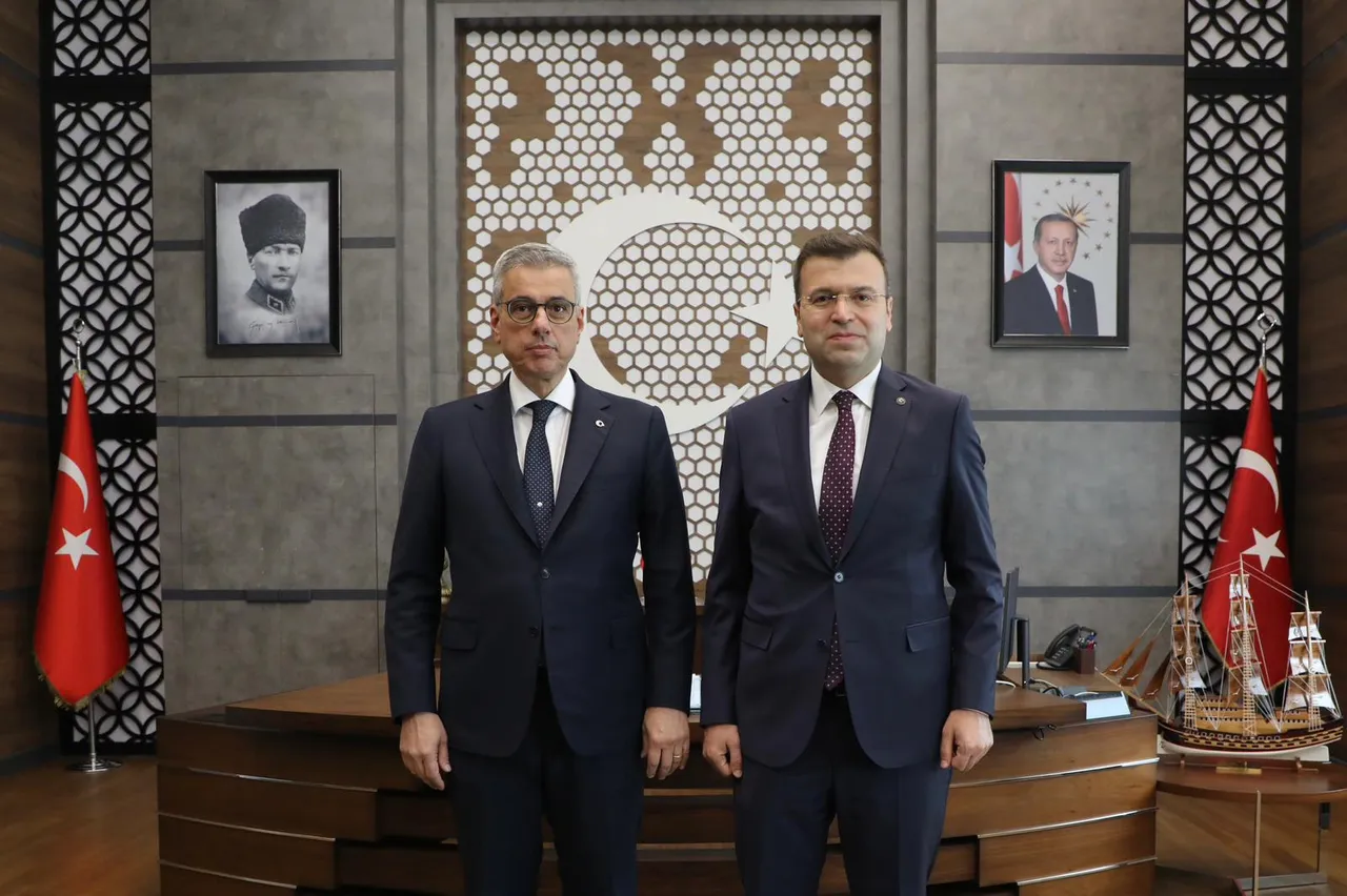 Sağlık Bakanı Memişoğlu, Niğde Ağız ve Diş Sağlığı Hastanesinin açılışına katıldı