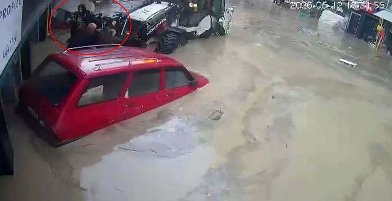 Selin dehşeti kameraya yansıdı! Samsun’da can pazarı yaşandı, araçlar sürüklendi