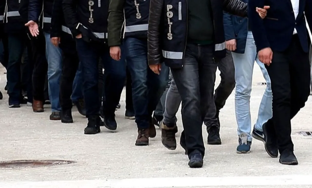 64 ilde büyük operasyon! 319 tutuklama var, 48 milyar liralık mal varlığına el konuldu