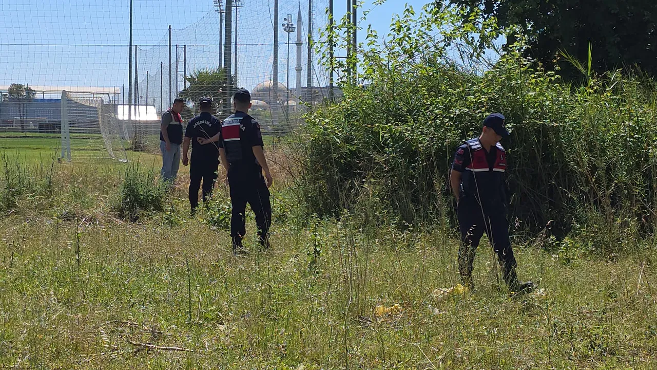 Antalya'da sır olay! Çoban gördü... Boş arazide kafatası ve kemikler bulundu