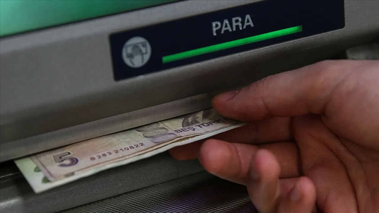 ATM'lerde 'küçük para' devri kapandı! Çarşı ve pazarda nakit krizi