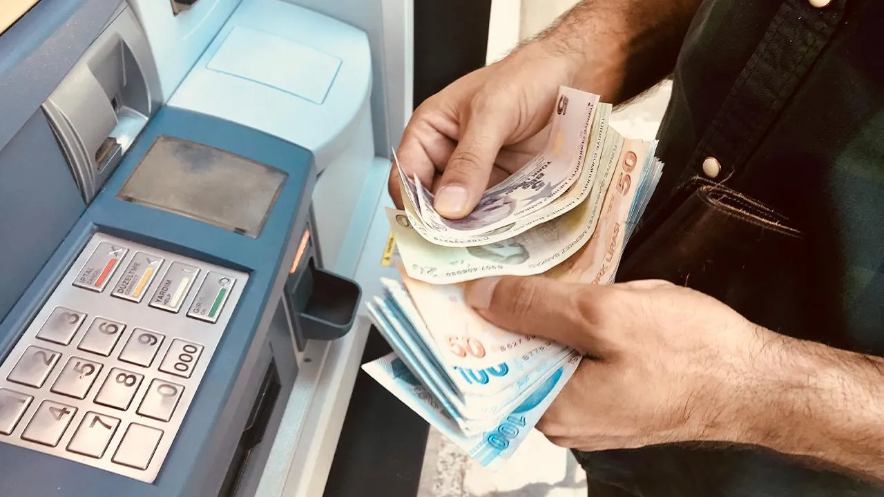 ATM'lerde 'küçük para' devri kapandı! Çarşı ve pazarda nakit krizi