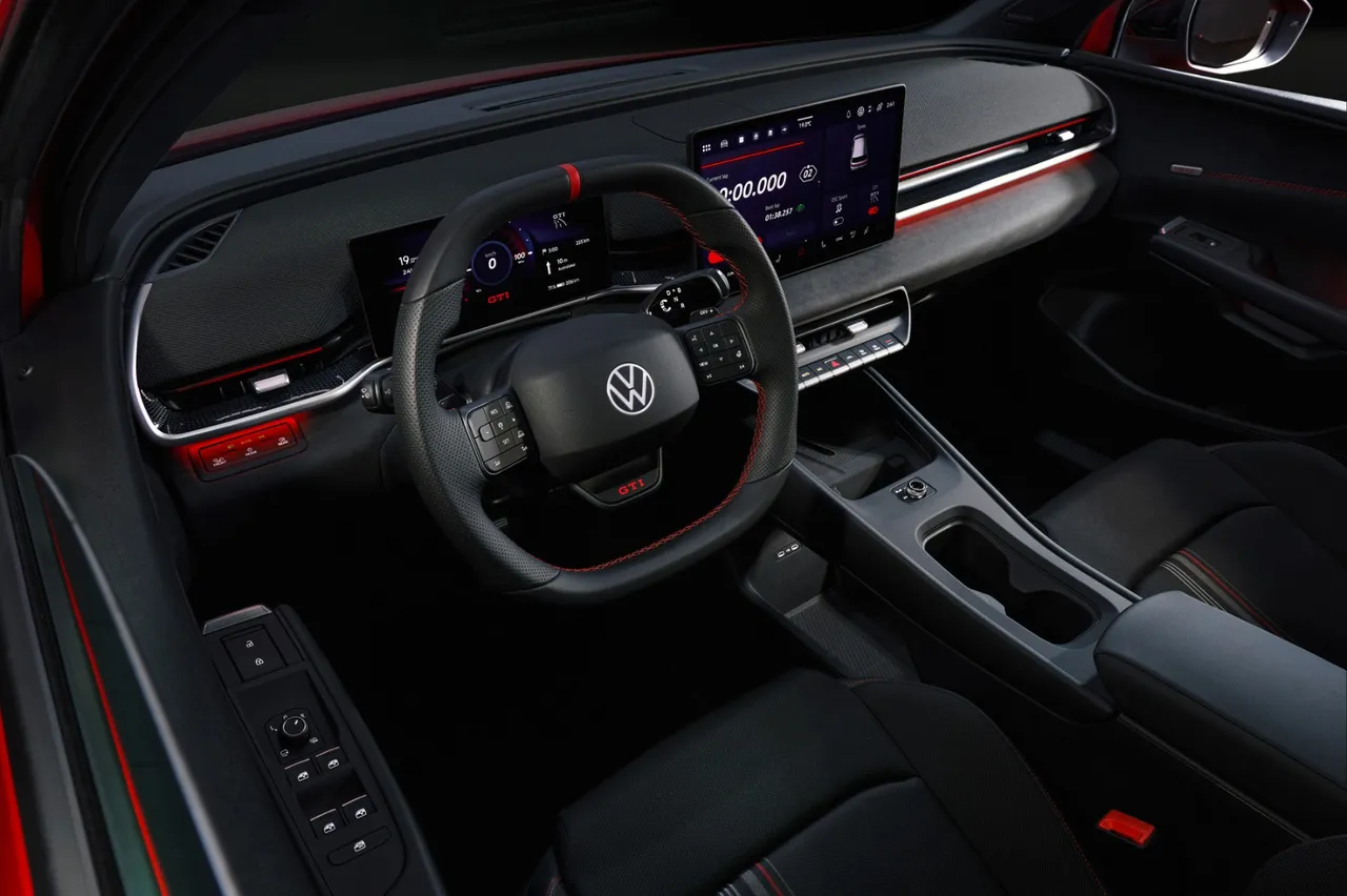 Efsane geri döndü: Volkswagen ilk elektrikli Polo GTI’ı tanıttı