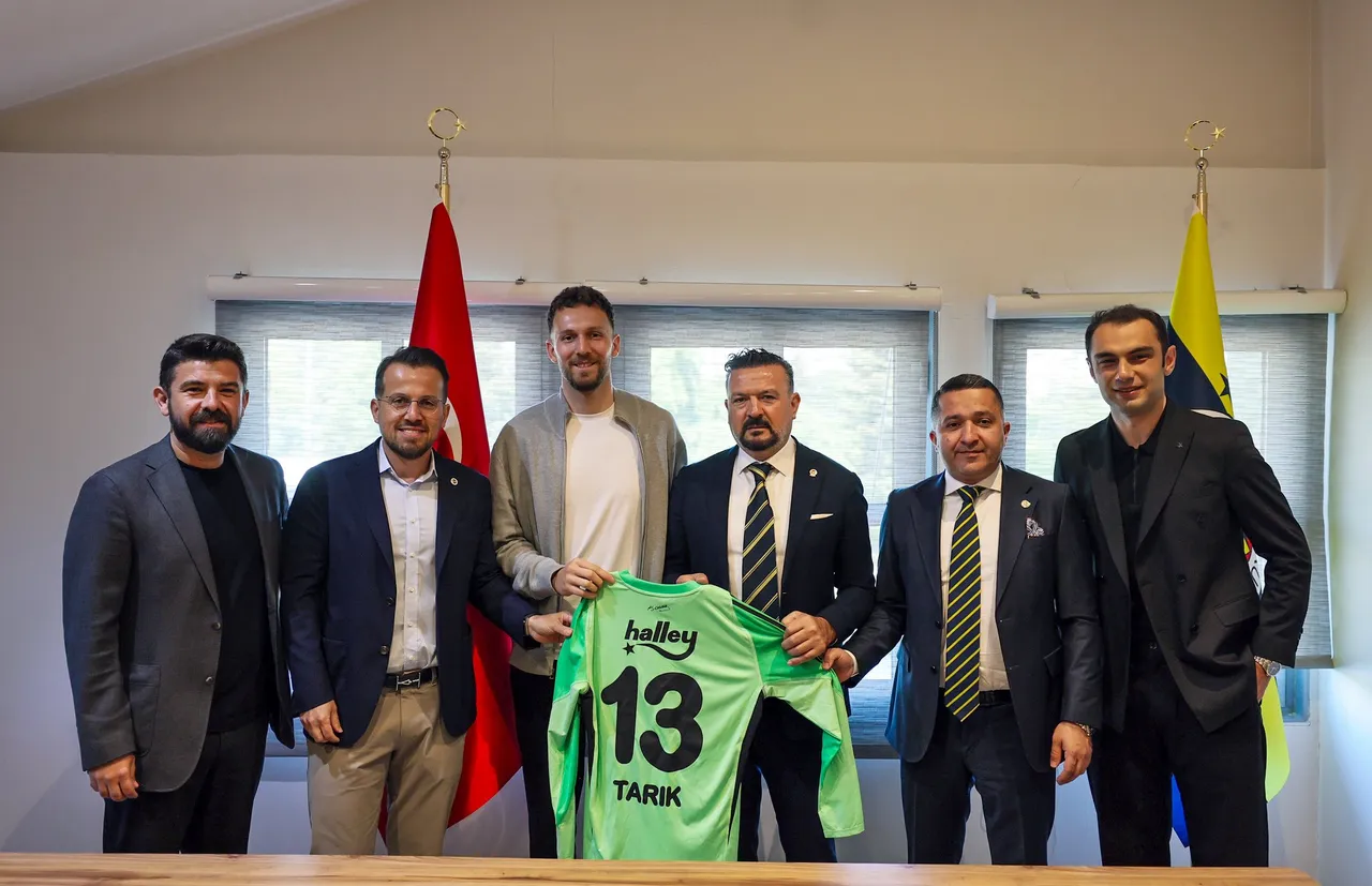 29 yaşındaki kaleci, bu sezon 360 dakika süre aldı.