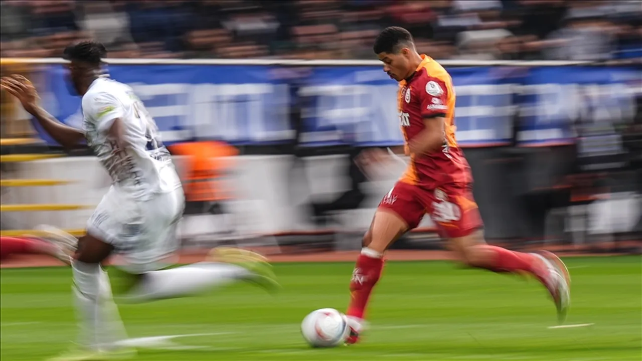 Ligin ilk yarısında RAMS Park'ta oynanan maçı Galatasaray, 3-0'lık skorla kazanmıştı.