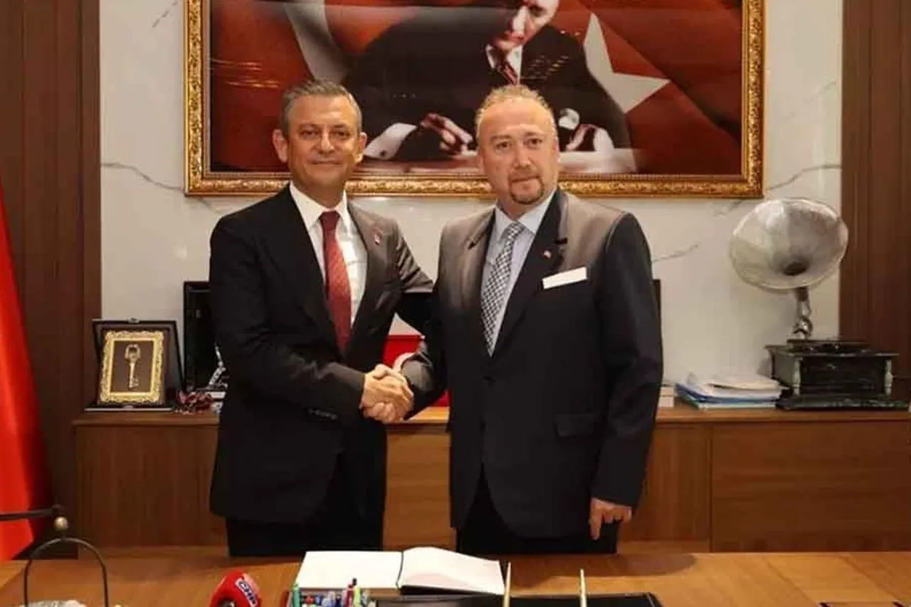 Özkan Yalımın telefonunun şifresini verdi! Özelin, Mansur Yavaş için yazdıkları ortaya çıktı