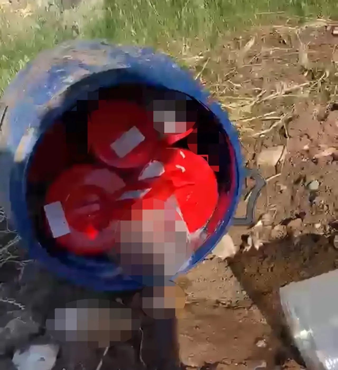 Plastik bidonda 21 cenin bulundu! Mezarlıkta kan donduran olay