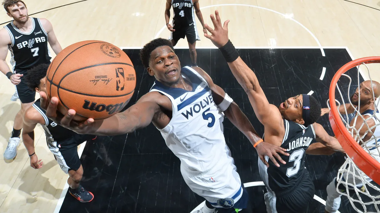 Spurs, Batı Konferansı finalinde Oklahoma City Thunder ile karşılaşacak
